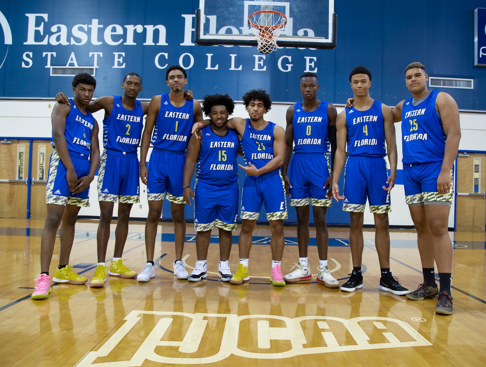 Men's basketball team hosts Daytona State College on Sophomore Day