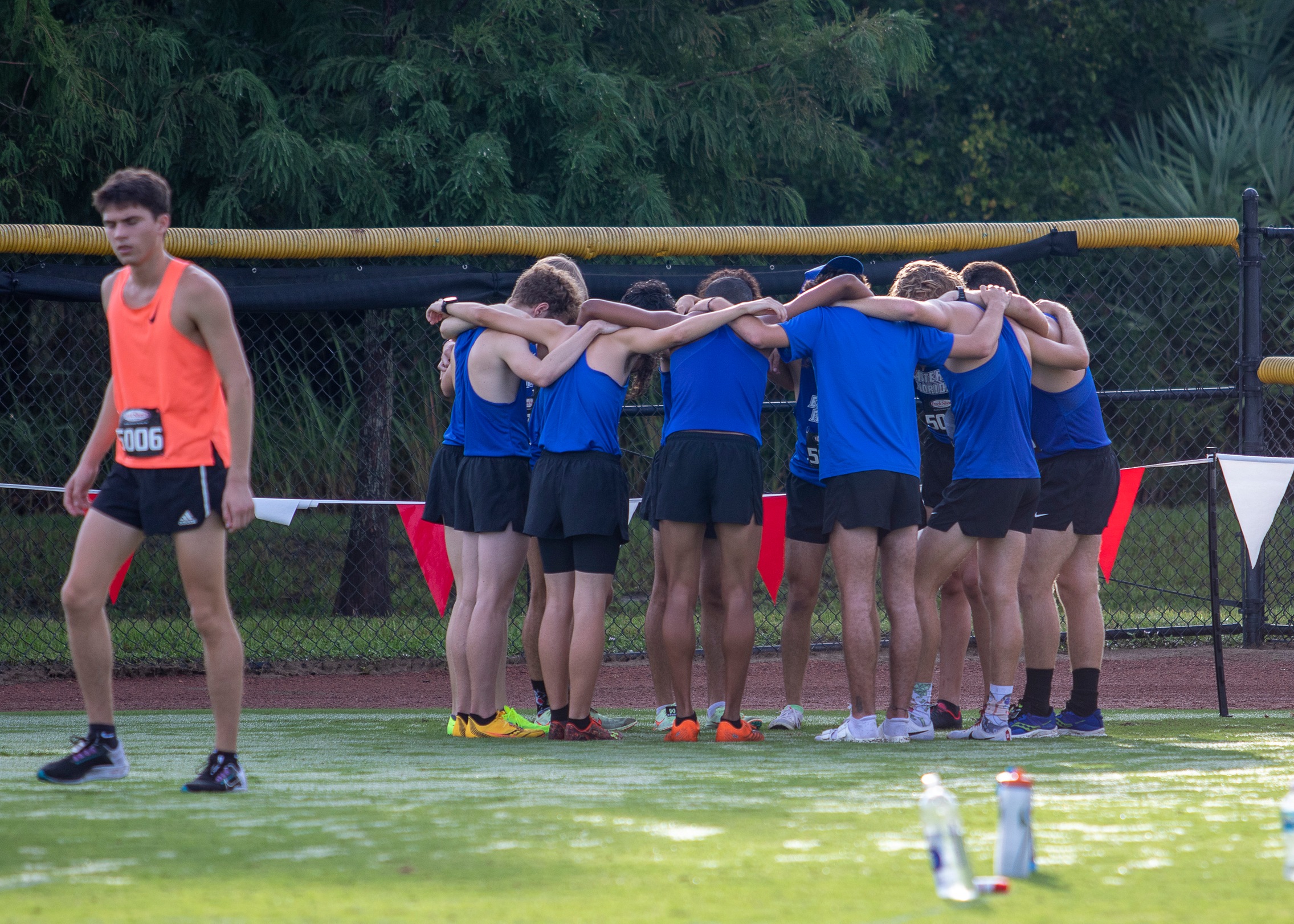Men's cross country team ranked 14th in first national poll