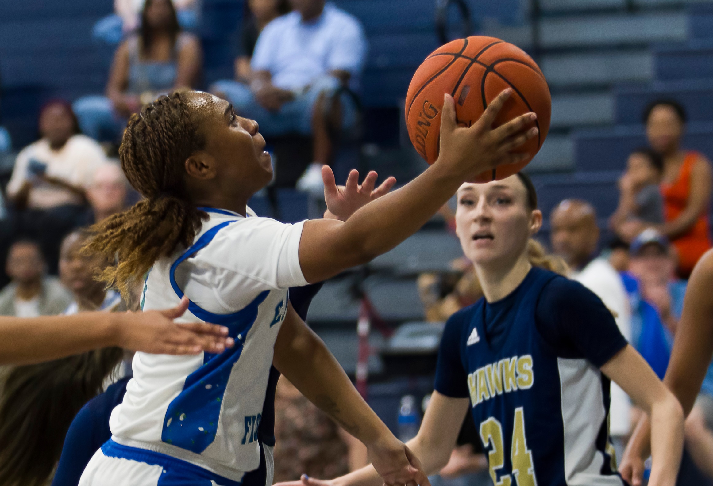 Women's basketball team hits road for final conference game