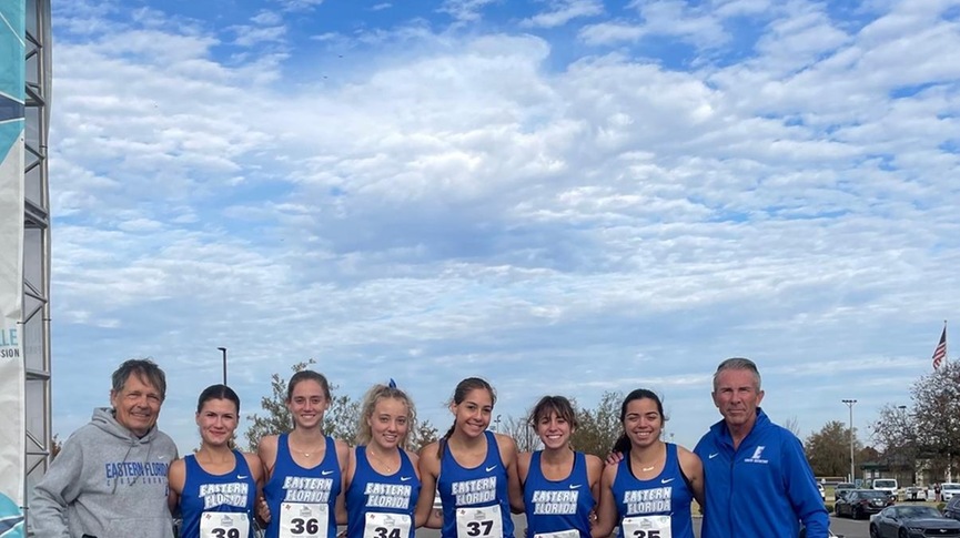 Rachel Starr leads women's cross country team to seventh place finish