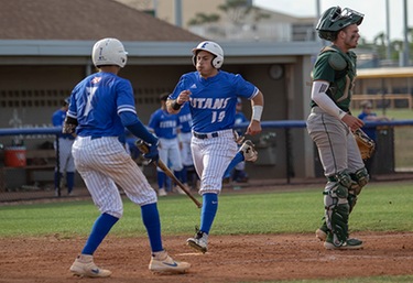 Baseball team falls in series opener with Palm Beach State