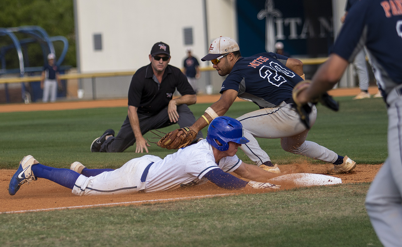 Baseball team tops South Florida State College