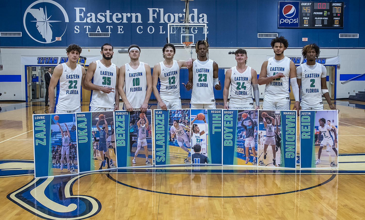 Men's basketball team tops St. Petersburg, wins share of conference title