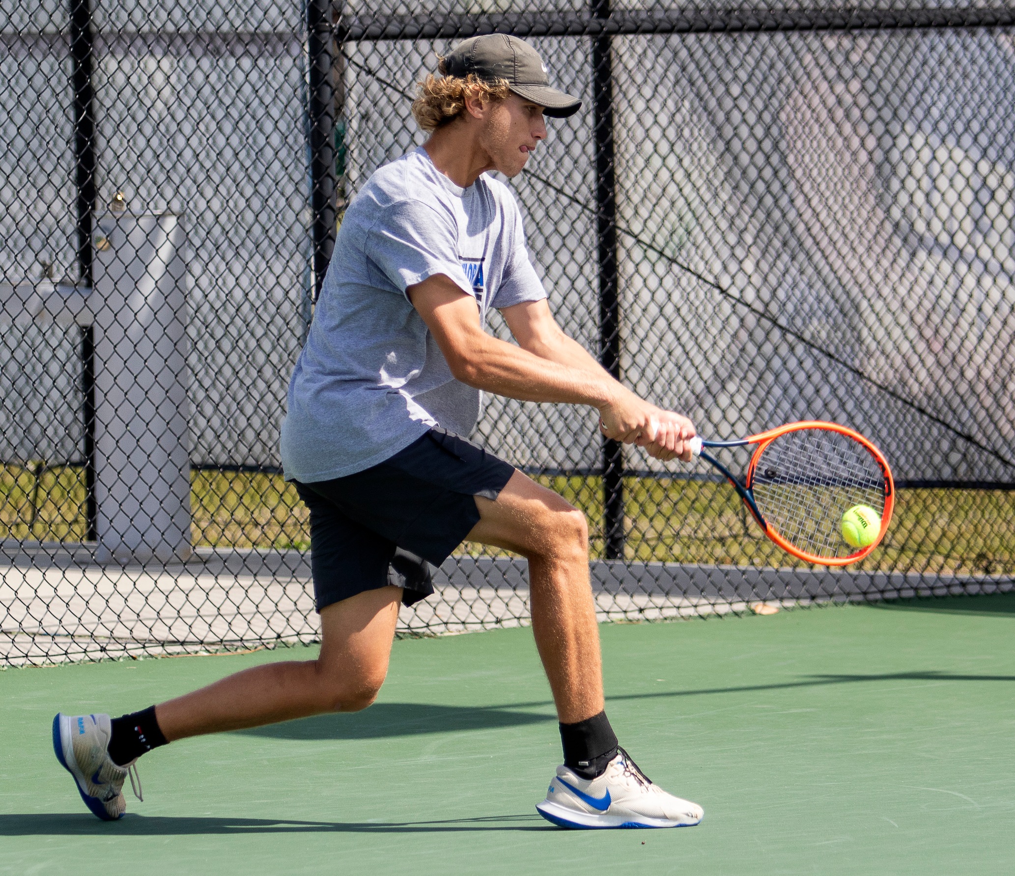 Men's tennis team sweeps Millenia University