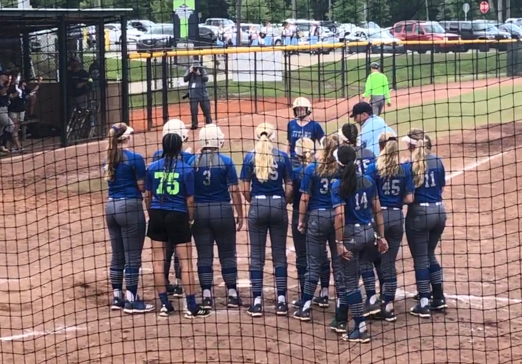 Softball team falls at state tourney, finishes year with 31 wins