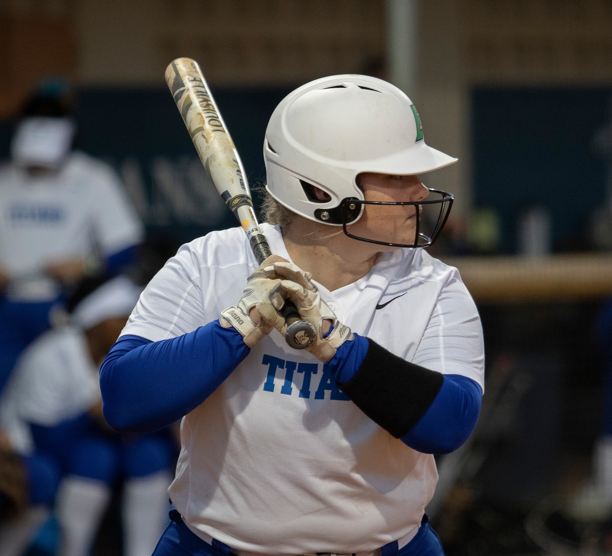 Softball team rallies to earn split in conference on Wednesday