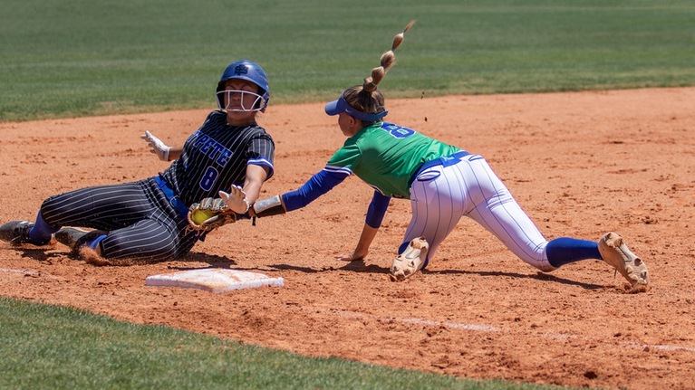Thumbnail photo for the Softball team vs. St. Petersburg College   4/13 gallery