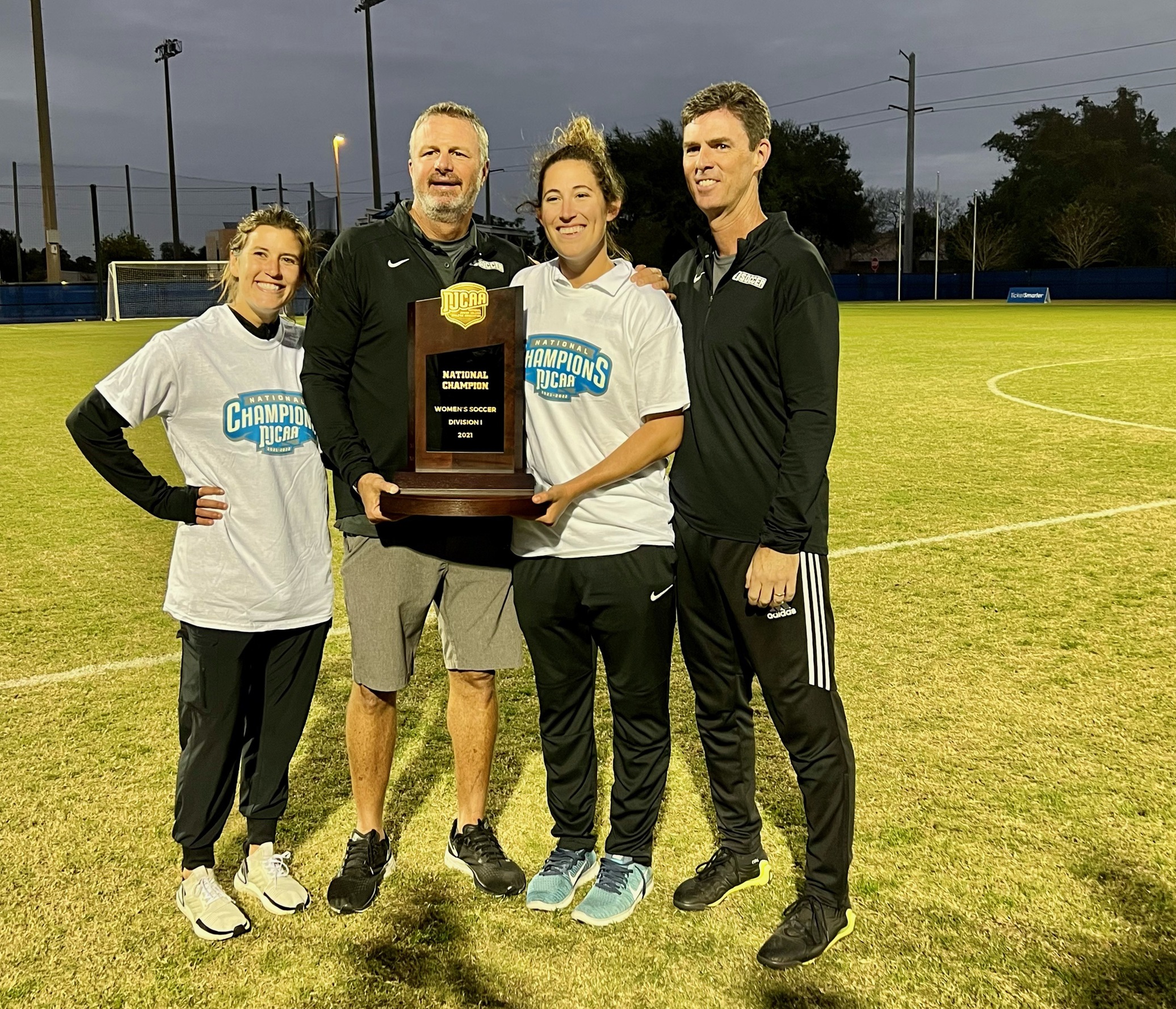 Women's soccer coaching staff honored by United Soccer Coaches