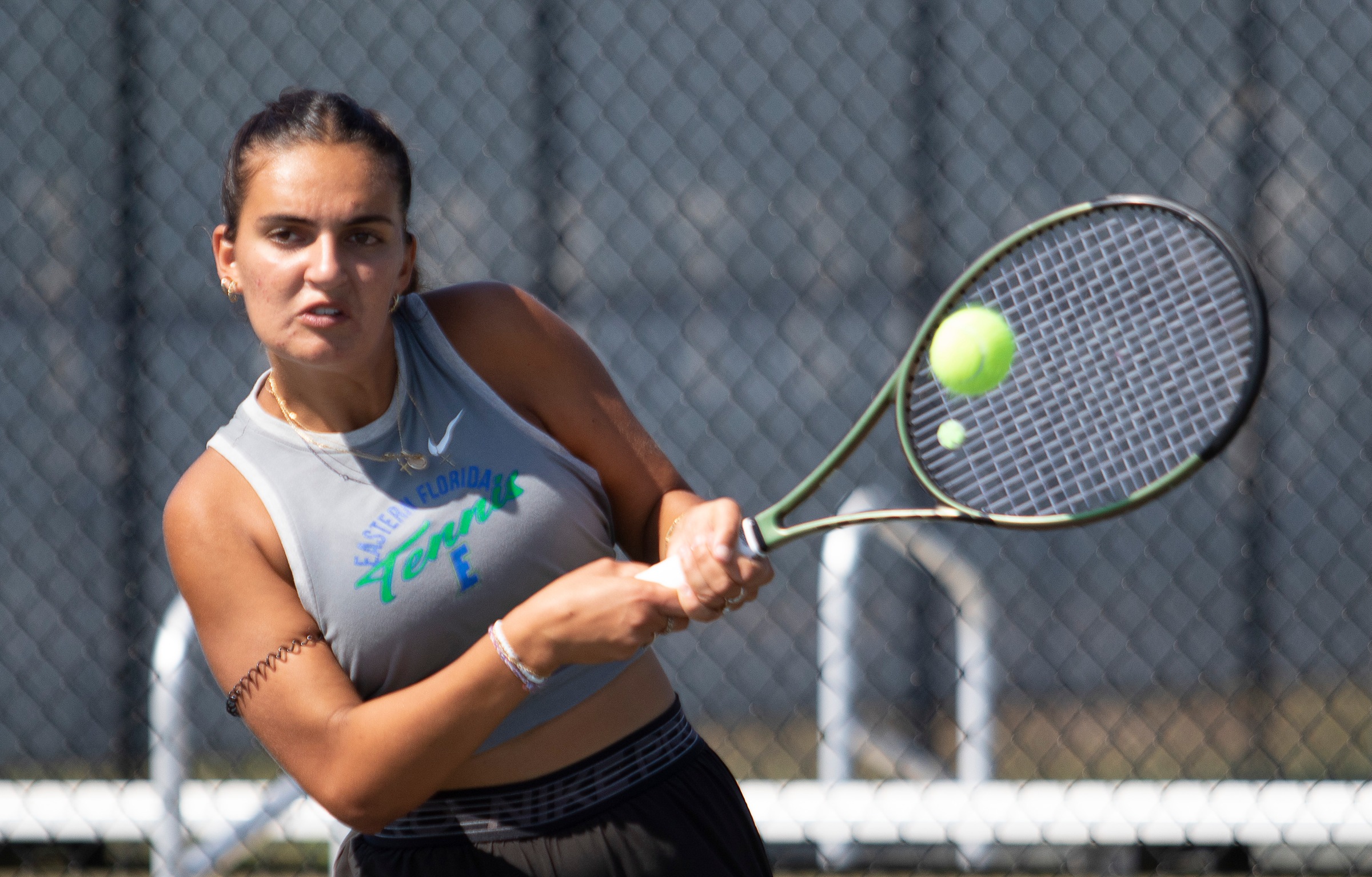Women's tennis team tops St. Petersburg in Region VIII match