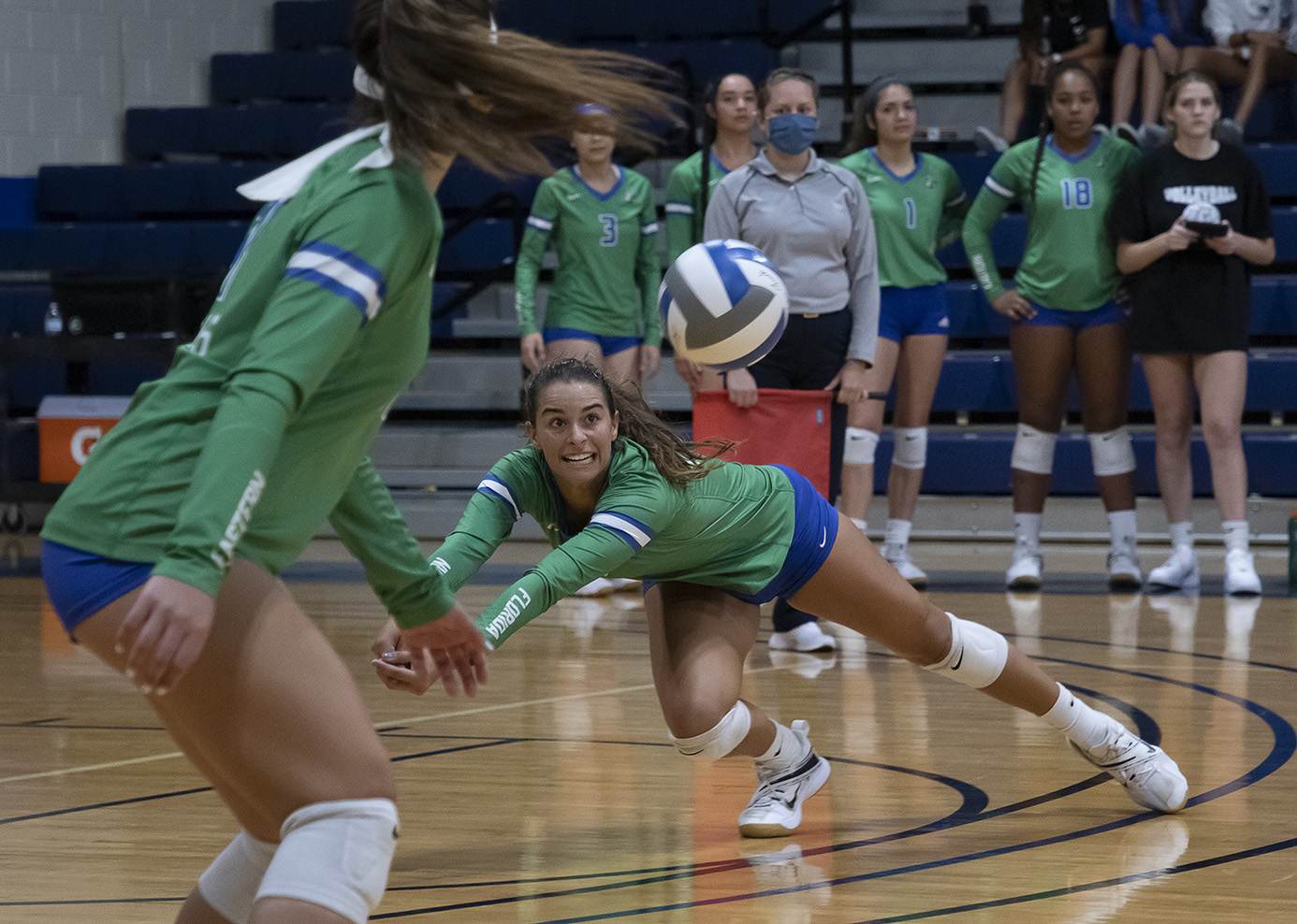 Women's volleyball team falls in five sets to No. 19 Daytona State